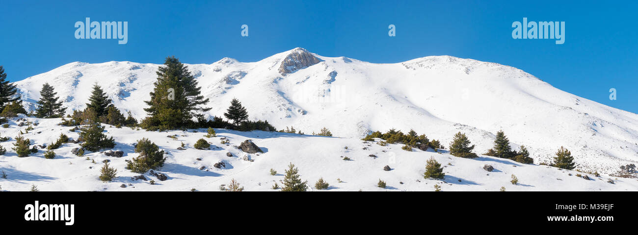 La Ziria ski resort panorama a Trikala di Corinto in Grecia. Foto Stock
