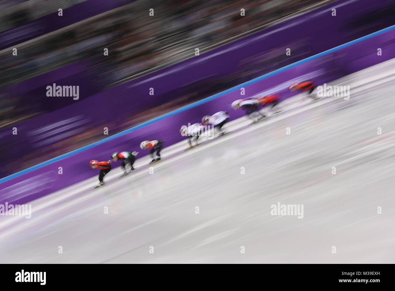 Gli uomini di 1500m Short Track finale durante il giorno una delle PyeongChang 2018 Giochi Olimpici Invernali in Corea del Sud. Foto Stock