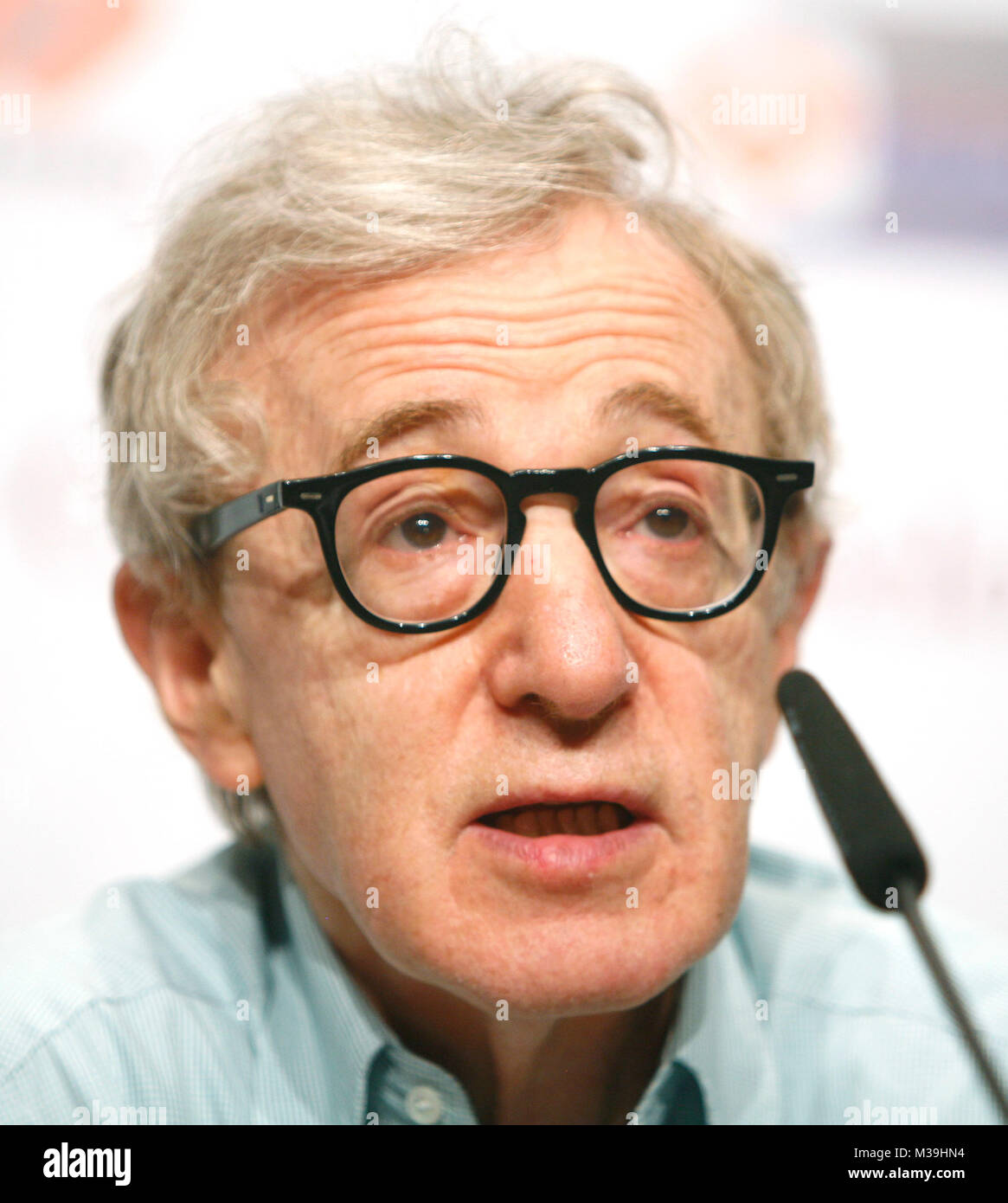 Woody Allen & Javier Bardem frequentando la foto chiamata / premere conf. per Vicky Cristina Barcellona alla Mediapro HQ in Barcellona, Spagna. Settembre 20, 2008 Credit: Walter McBride/MediaPunch Foto Stock