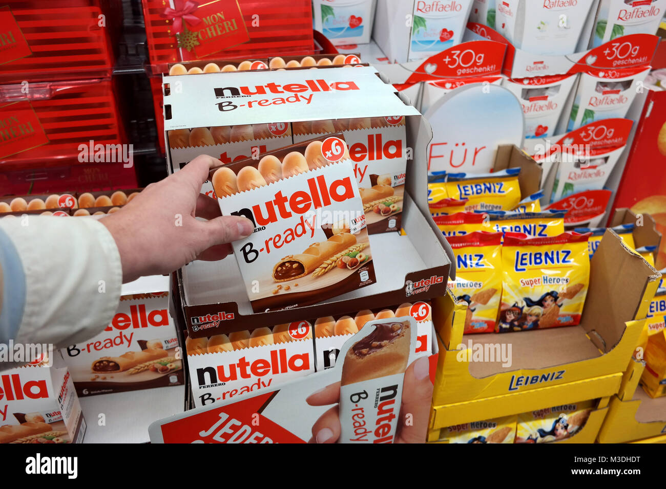 La Nutella B-pronto biscotto snack bar in un negozio Foto Stock
