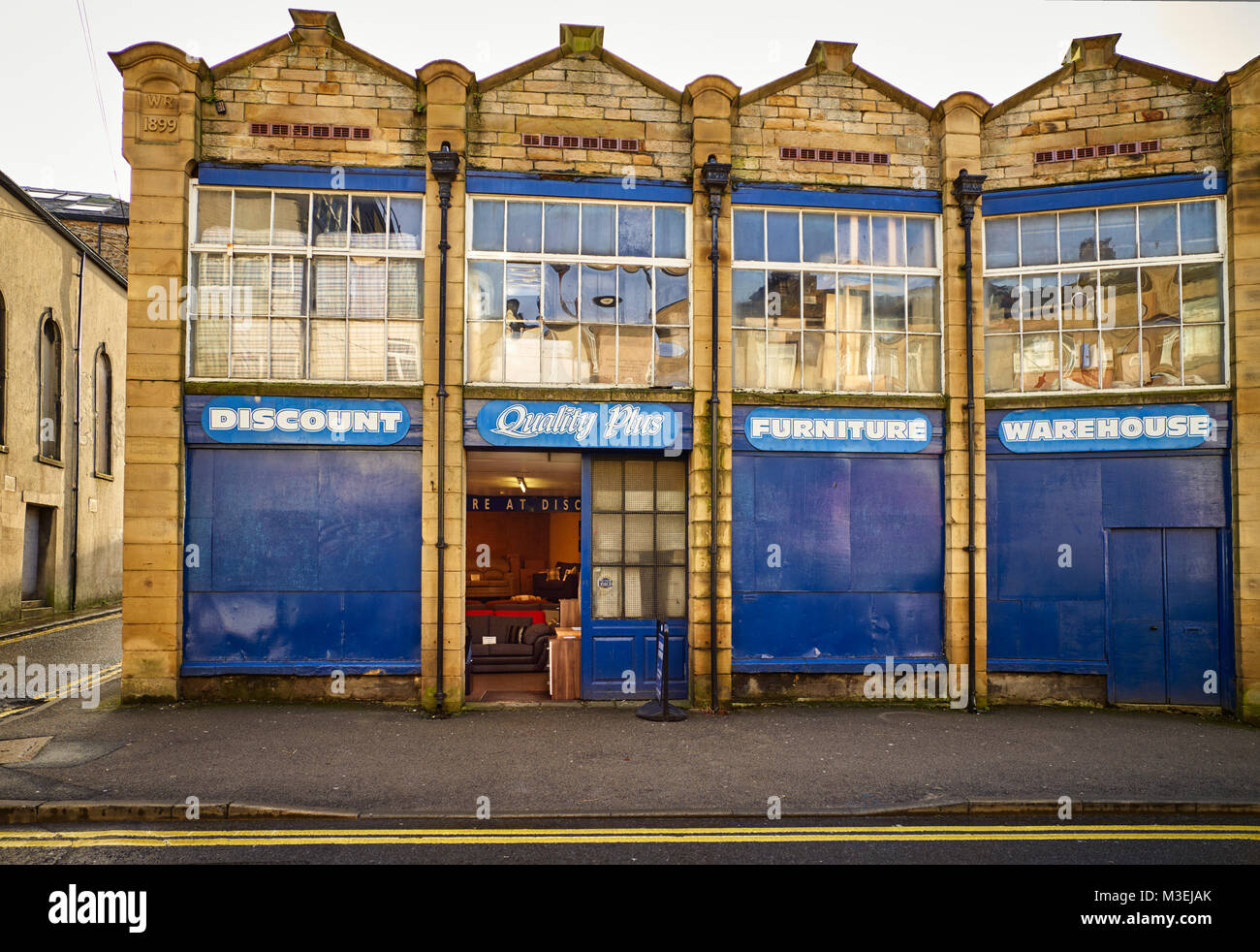 Qualità Plus discount furniture warehouse in Lancaster, Regno Unito Foto Stock