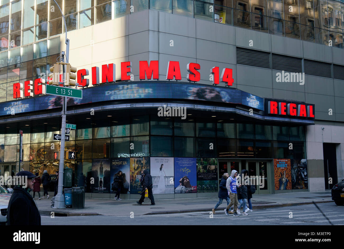 Regal Union Square Stadium 14 movie theater.Manhattan.New York City.USA Foto Stock