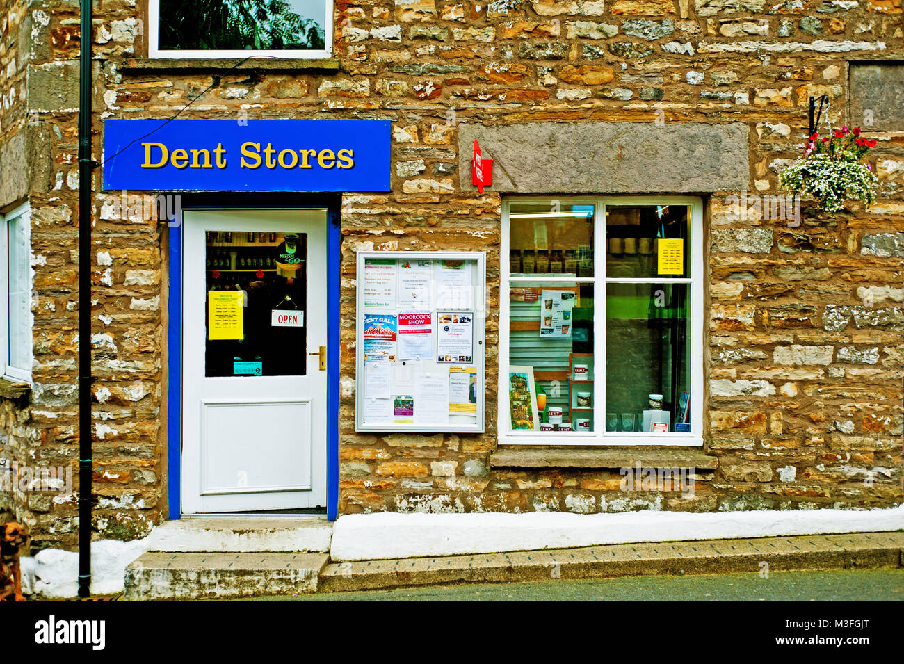 Dent Village negozi e ufficio postale, ammaccature, Cumbria Foto Stock