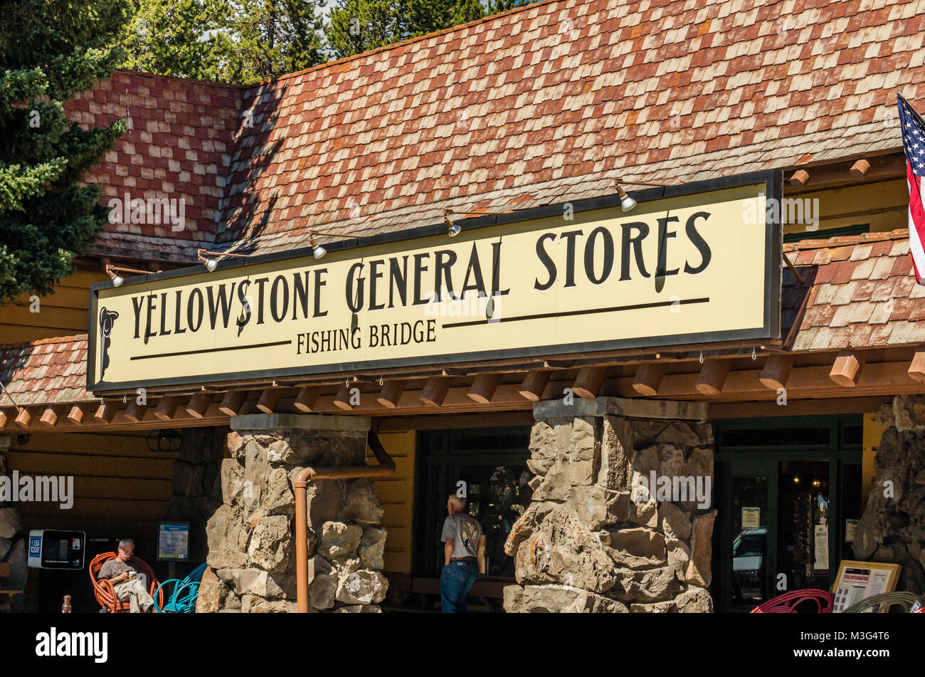 General store al ponte di pesca lungo il Lago Yellowstone. Parco Nazionale di Yellowstone, Wyoming USA Foto Stock