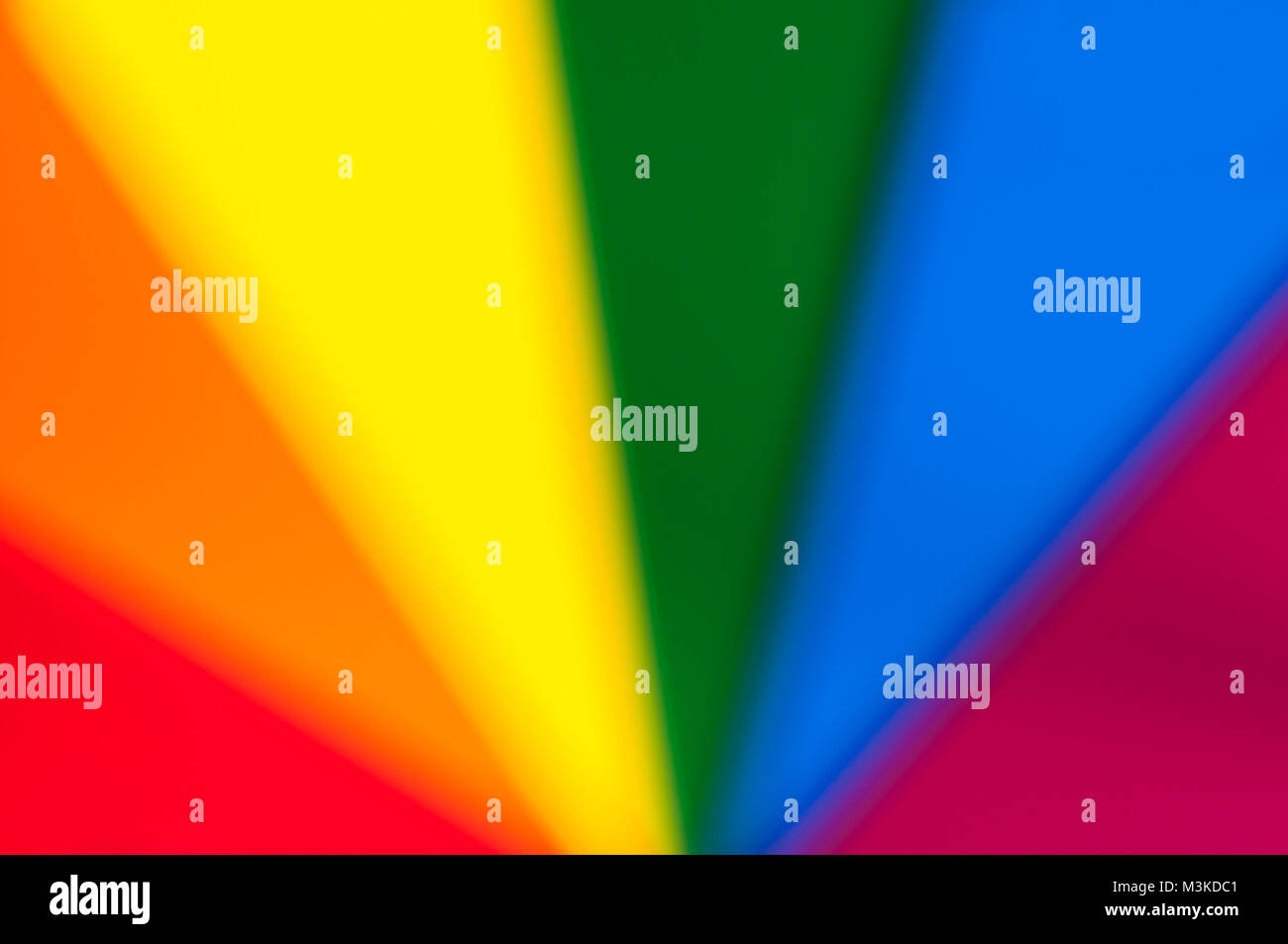 Verschwommener abstrakter Hintergrund aus Regenbogenfarben. Foto Stock