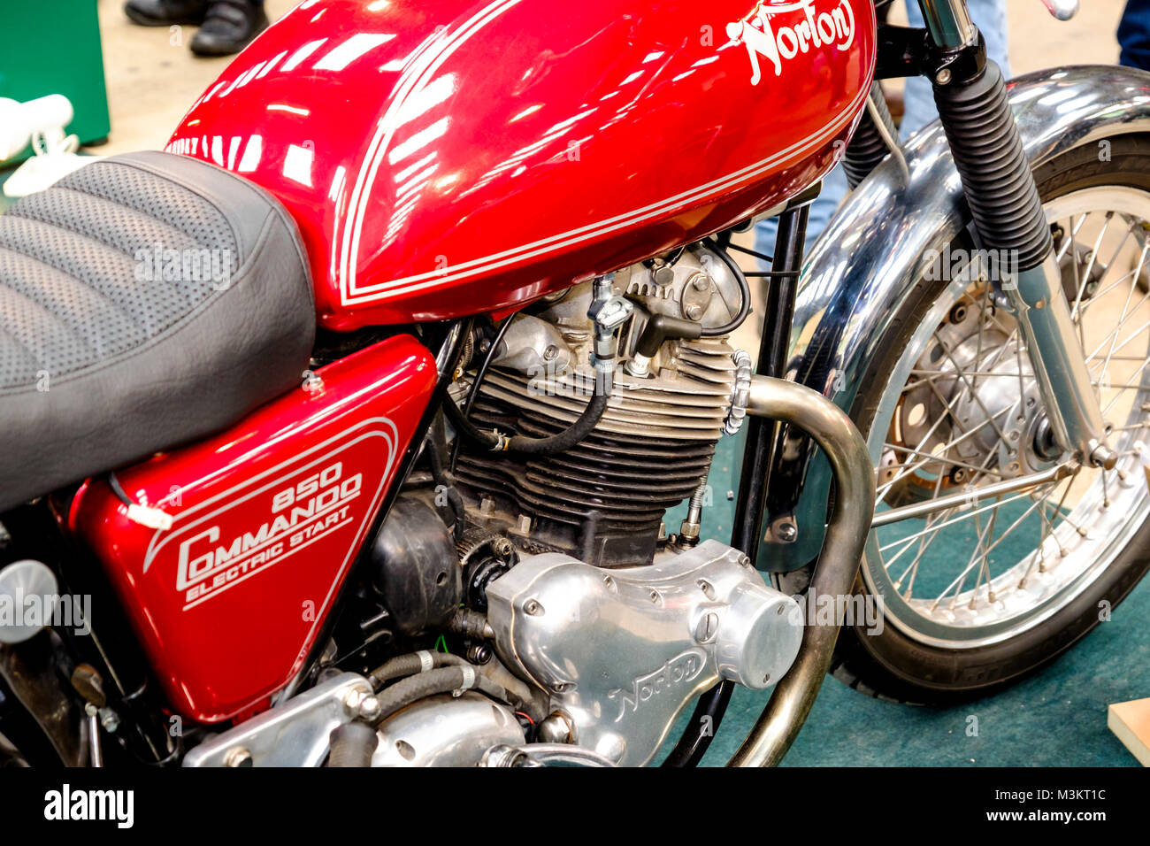 Motociclette presso la trentottesima Carol Nash Bristol classic bike show di Norton Commando Foto Stock