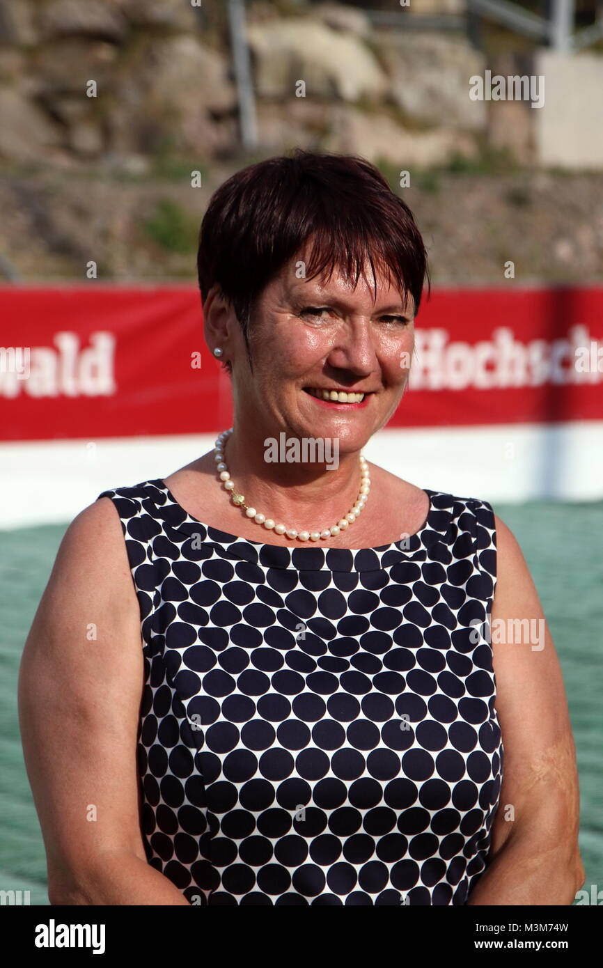 Elvira Menzer-Haasis (Präsidentin Landessportverband Baden-Württemberg (LSV) beim Einzelwettkampf FIS Sommer Grand Prix 2016 Hinterzarten Foto Stock