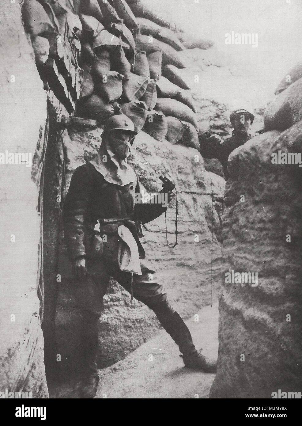 Il 'Agent de liason' - soldato francese designato come un agente Liason, o operatore telefonico, durante la Prima Guerra Mondiale Foto Stock