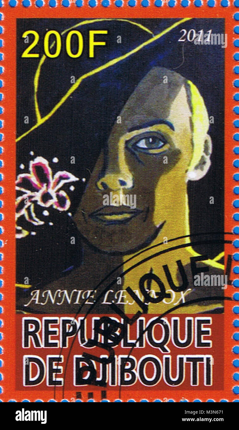 Gibuti - circa 2011: un francobollo stampato nella Repubblica di Gibuti che mostra Ann '' Annie Lennox, circa 2011 Foto Stock