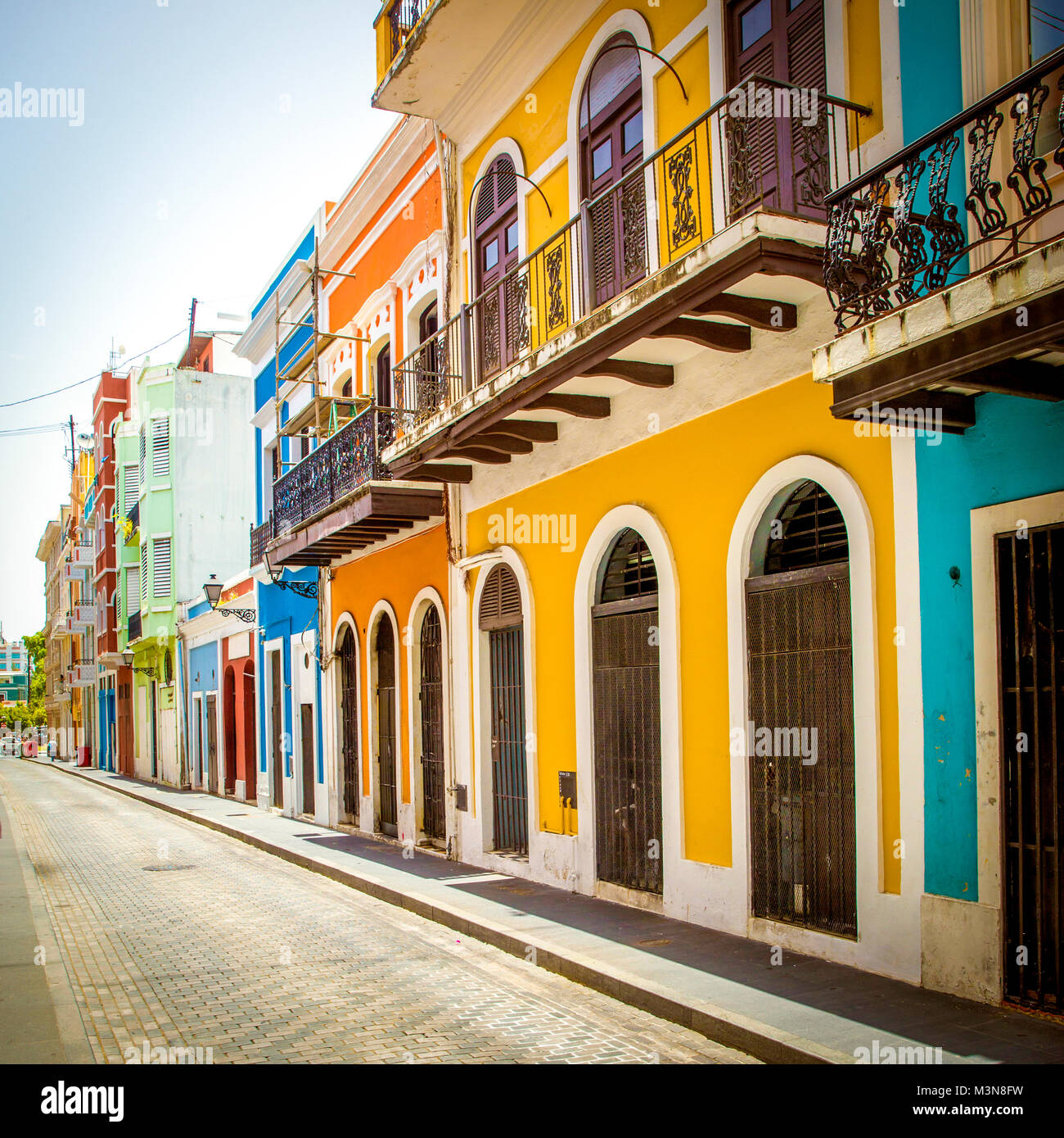 Street nella città vecchia di San Juan, Puerto Rico Foto Stock