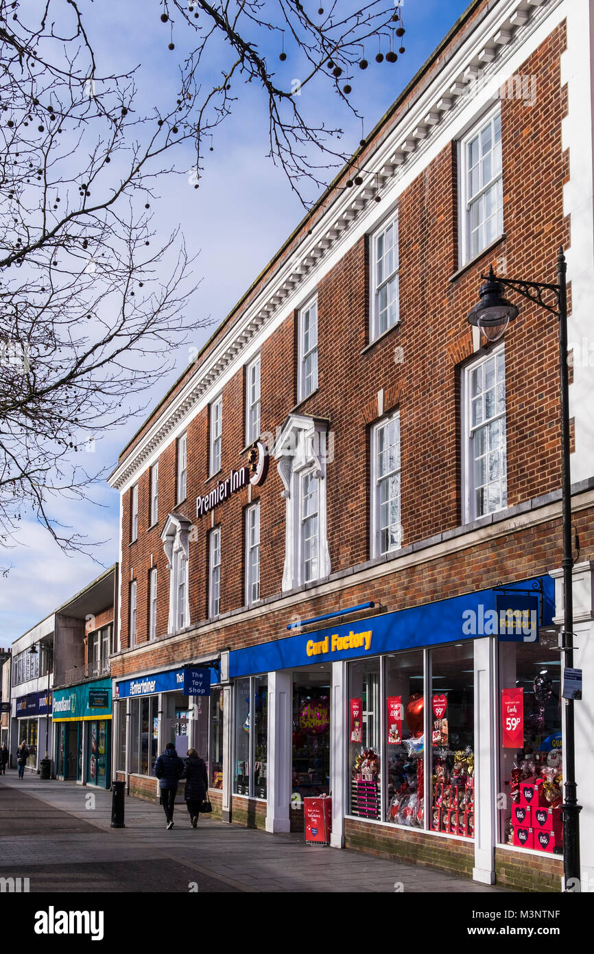 St.Albans è un inglese un Cattedrale della città entro la Londra " commuter " Cintura di Hertfordshire, England, Regno Unito Foto Stock