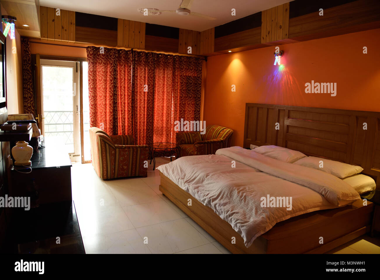 Interno della camera in hotel a Kasauli, Himachal Pradesh, India, Asia Foto Stock