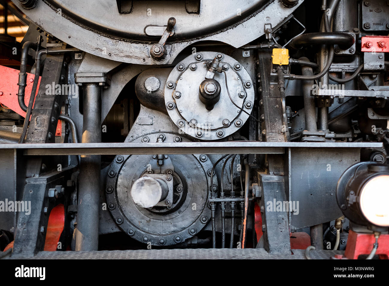 I vecchi macchinari abstract - dettaglio anteriore della locomotiva a vapore - Foto Stock