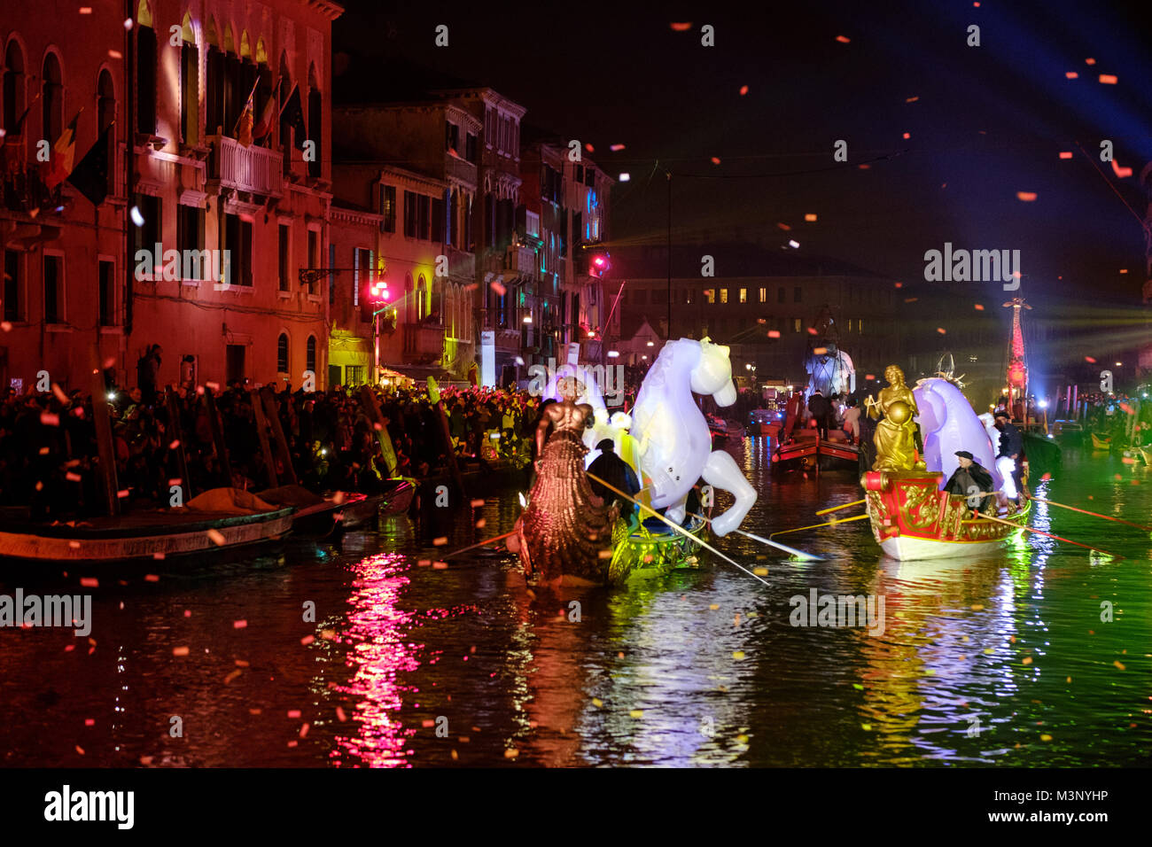 Il carnevale di Venezia 2018. Il festival dell'acqua aprendo il Carnevale evento. Venezia, Italia. Il 27 gennaio 2018. Foto Stock