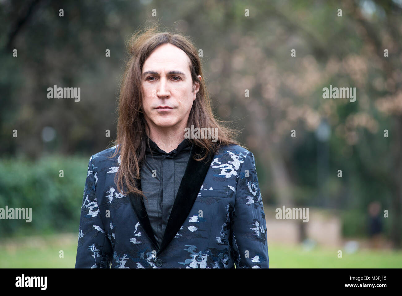 Roma, Italia. 12 Febbraio, 2018. Manuel Agnelli che frequentano il photocall di Caravaggio L'Anima e il Sangue alla Casa del Cinema di Roma Credito: Silvia Gerbino/Alamy Live News Foto Stock