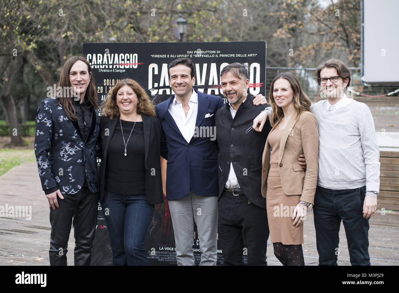 Roma, Italia. 12 Febbraio, 2018. Manuel Agnelli che frequentano il photocall di Caravaggio L'Anima e il Sangue alla Casa del Cinema di Roma Credito: Silvia Gerbino/Alamy Live News Foto Stock