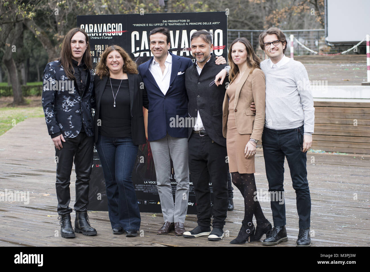 Roma, Italia. 12 Febbraio, 2018. Manuel Agnelli che frequentano il photocall di Caravaggio L'Anima e il Sangue alla Casa del Cinema di Roma Credito: Silvia Gerbino/Alamy Live News Foto Stock