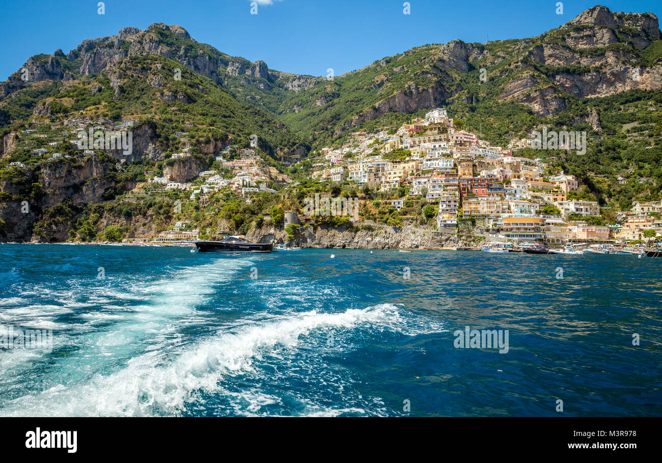 Positano villaggio sulla costa di Amalfi in Italia Foto Stock