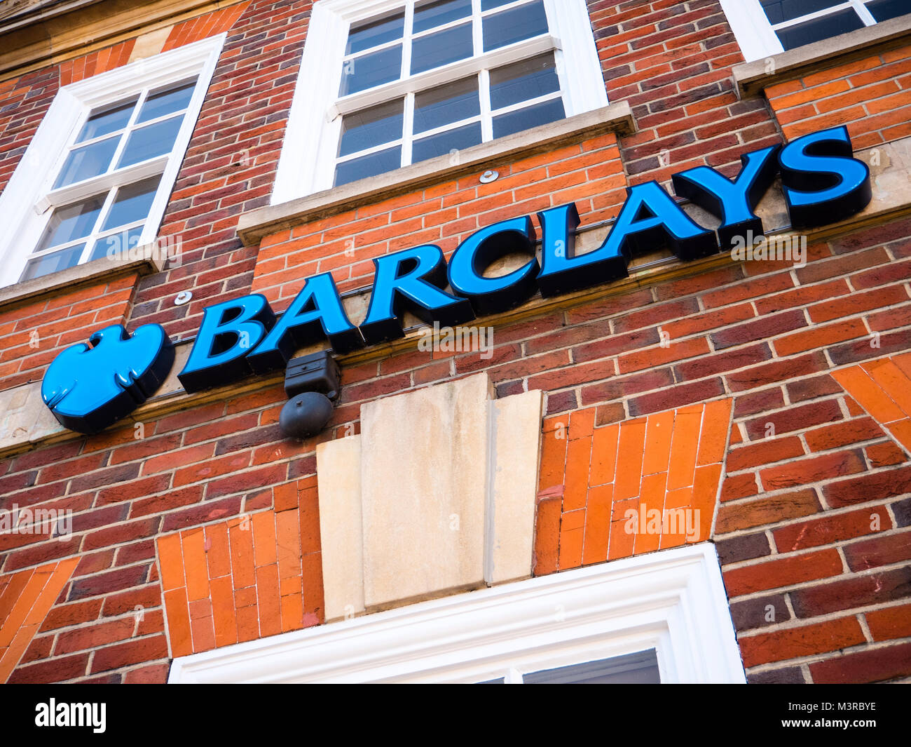 Barclays Bank segno, Barclays Bank, Caversham Reading, Berkshire, Inghilterra. Foto Stock