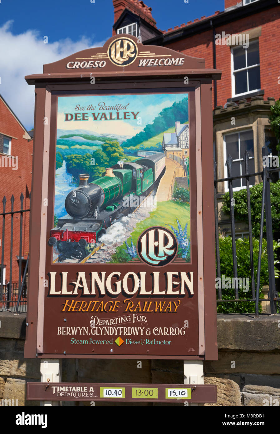 Dipinto di segno pubblicità il patrimonio di Llangollen Railway. Llangollen, Denbighshire, Galles. Foto Stock