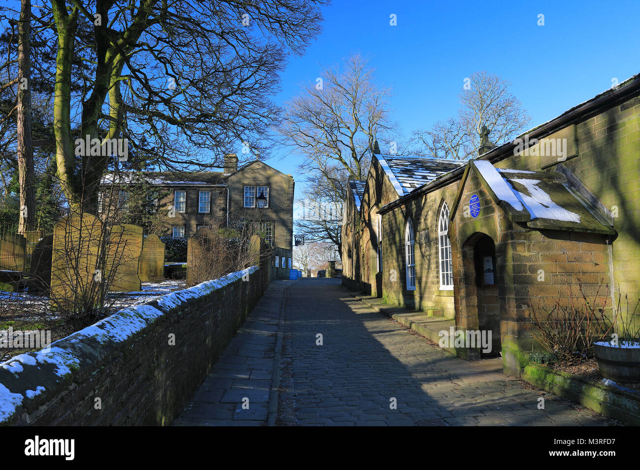 Brontë Parsonage Museum di Haworth, West Yorkshire, una volta a casa delle sorelle Brontë. Foto Stock