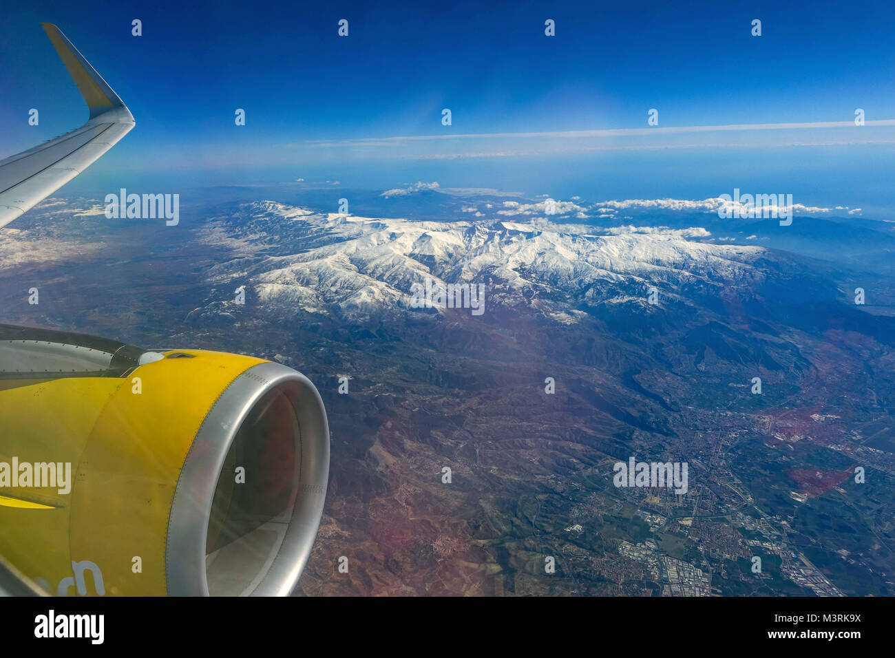 Vista da finestra di Vueling Airbus 320 in Spagna Foto Stock