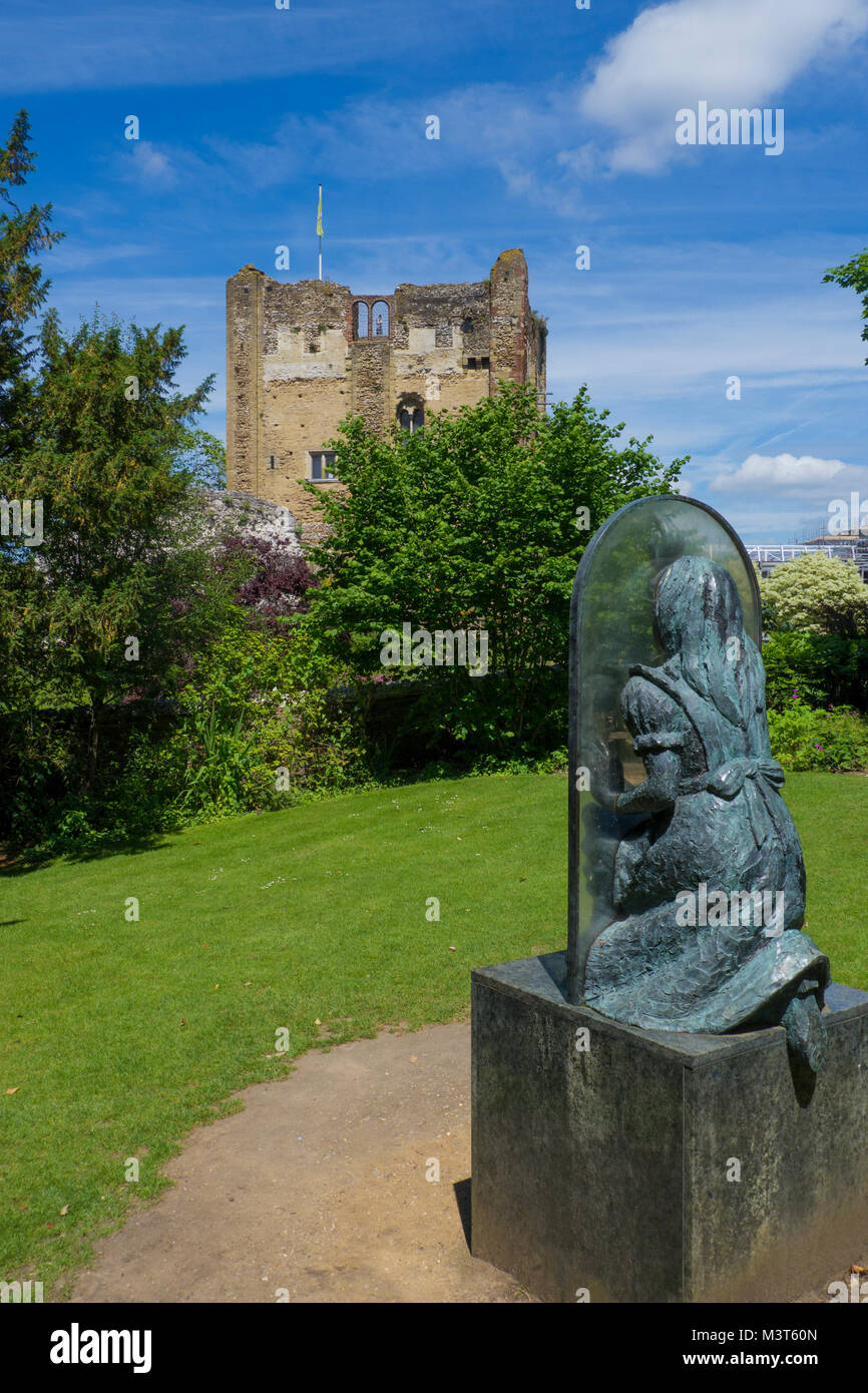 Questa scultura si trova a Guildford il Castello in un giardino murato dietro il bowling green, vicino alla casa che Lewis Carroll utilizzati per l'affitto. Ho Foto Stock