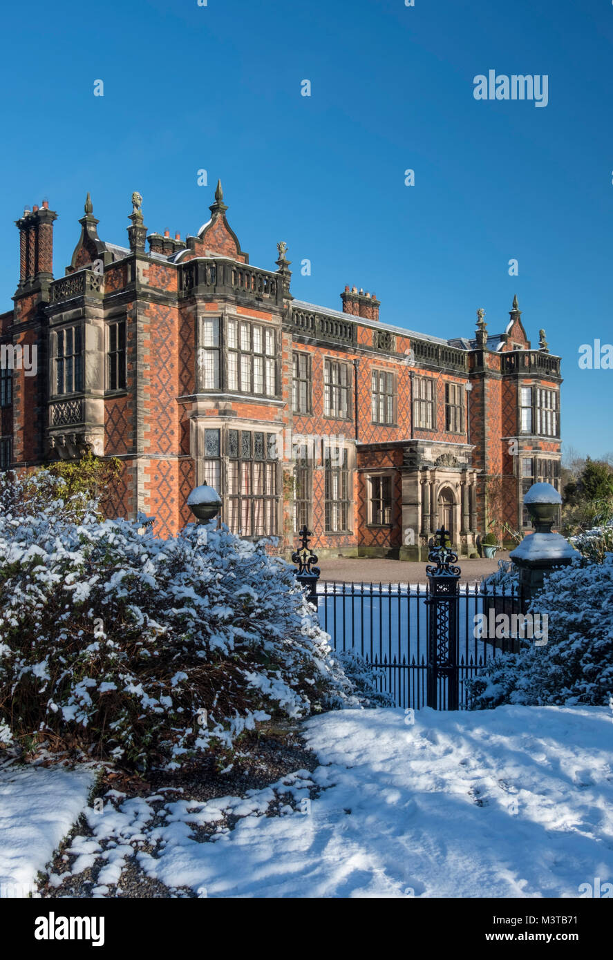 Arley Hall in inverno, Arley, vicino a Knutsford, Cheshire, Inghilterra, Regno Unito Foto Stock