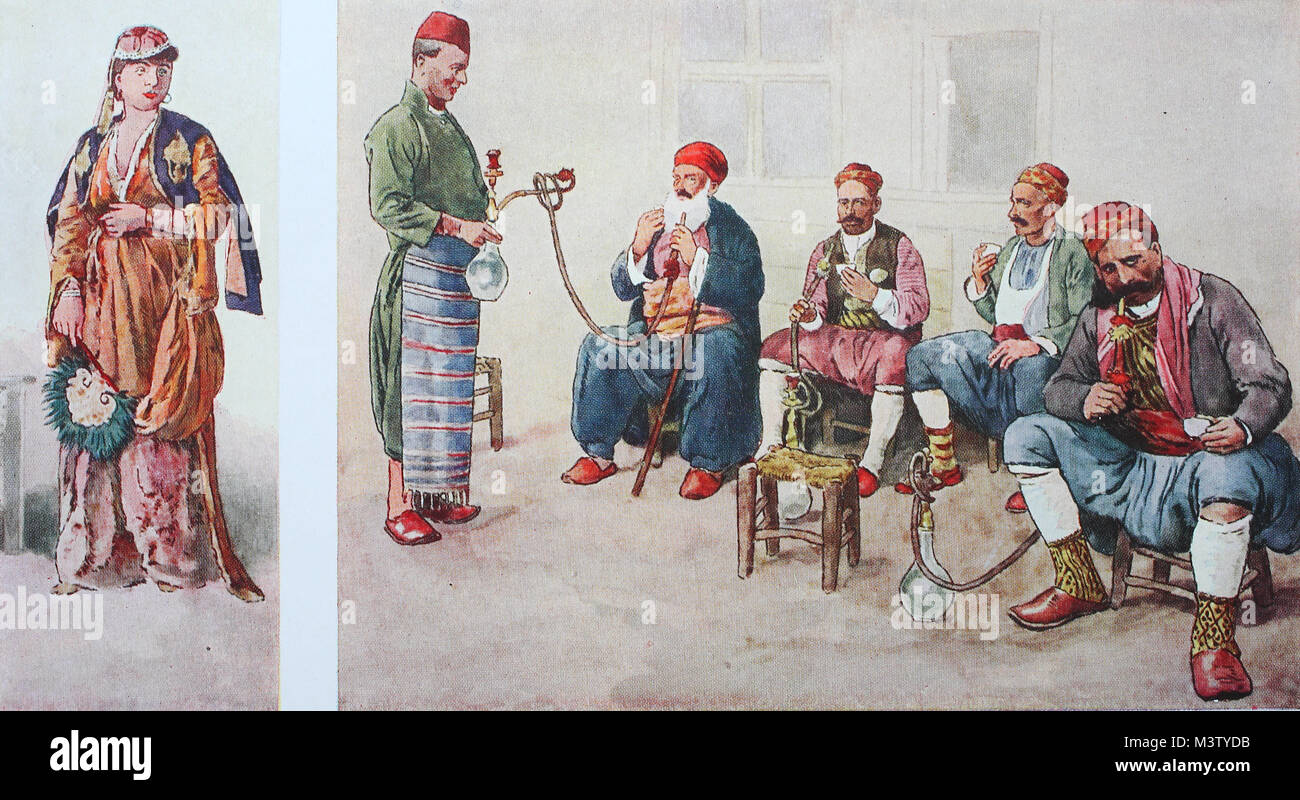 Moda, abbigliamento, usi e costumi in Turchia nel corso del XIX secolo, da sinistra, un harem lady da Istanbul e turchi da varie tenute nella parte anteriore di un famoso caffè con narghilè, digitale riproduzione migliorata da un originale a partire dall'anno 1900 Foto Stock