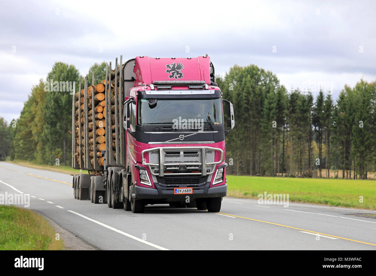 Jyväskylä, Finlandia - 18 maggio 2017: illuminazione accessori per camion e  veicoli commerciali come si vede sul kuljetus 2017, un evento professionale  per traspor Foto stock - Alamy