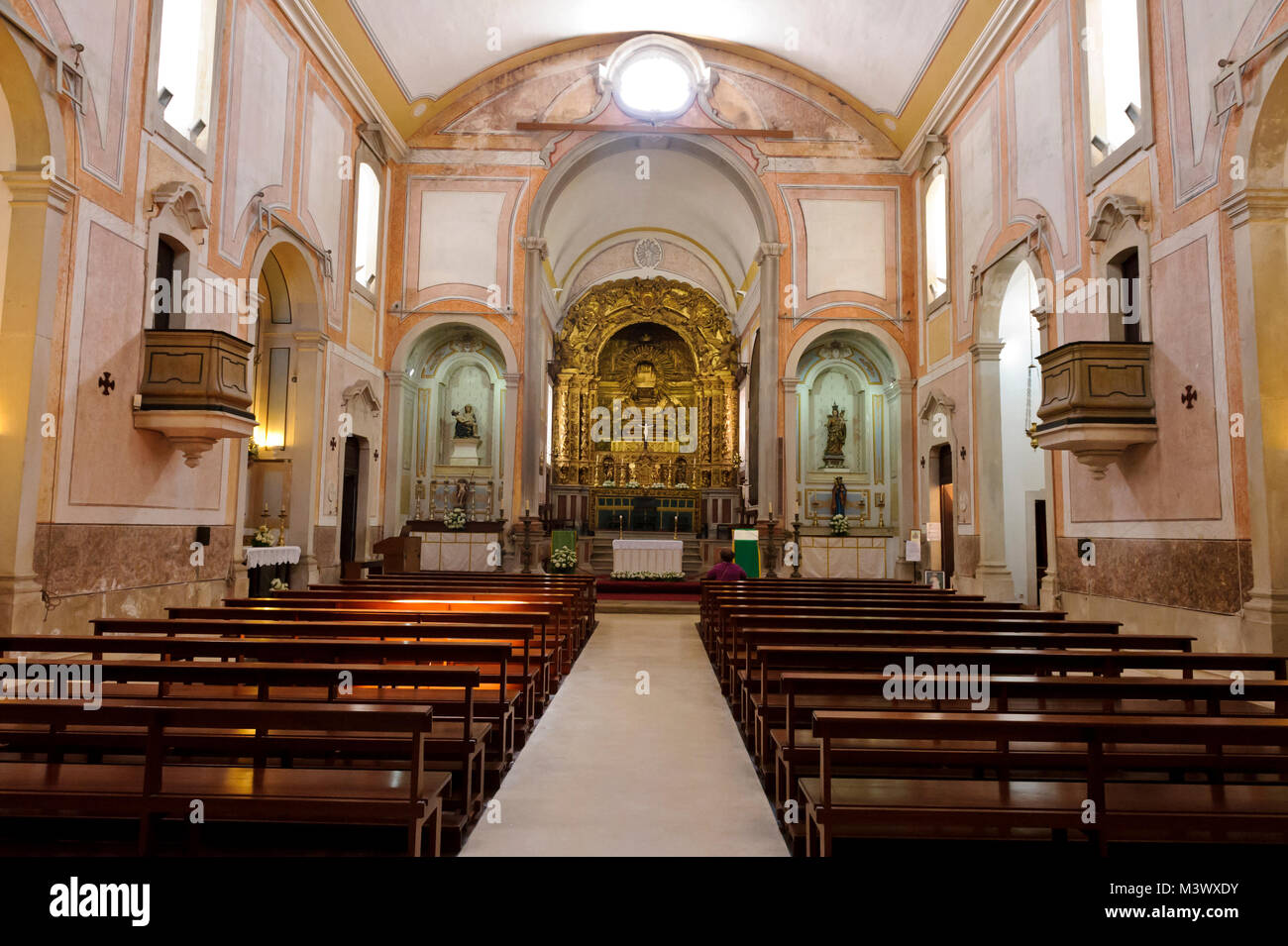Interno della chiesa di Obidos, Portogallo Foto Stock