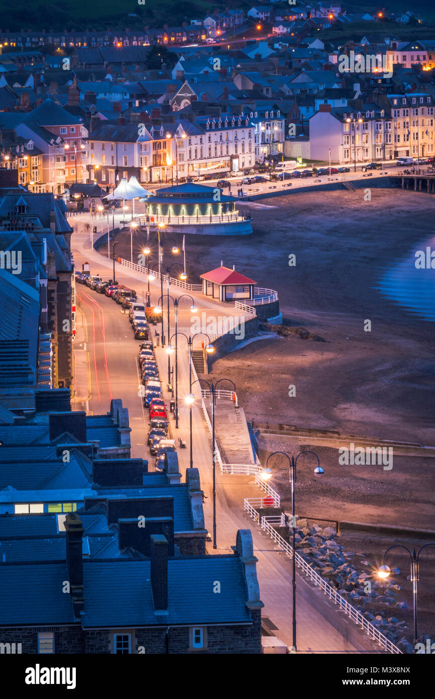 Aberystwyth Ceredigion nel Galles al crepuscolo Foto Stock