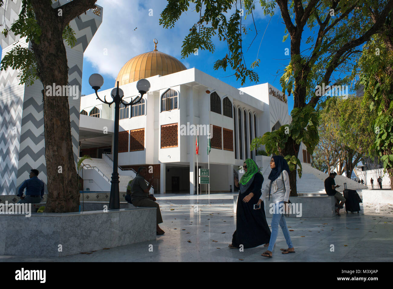 Cupola dorata di Grand venerdì maschio principale moschea, Oceano Indiano, isole delle Maldive. Ufficialmente denominato Masjid-al-Sultan Muhammad Thakurufaanu Al Auzam Foto Stock