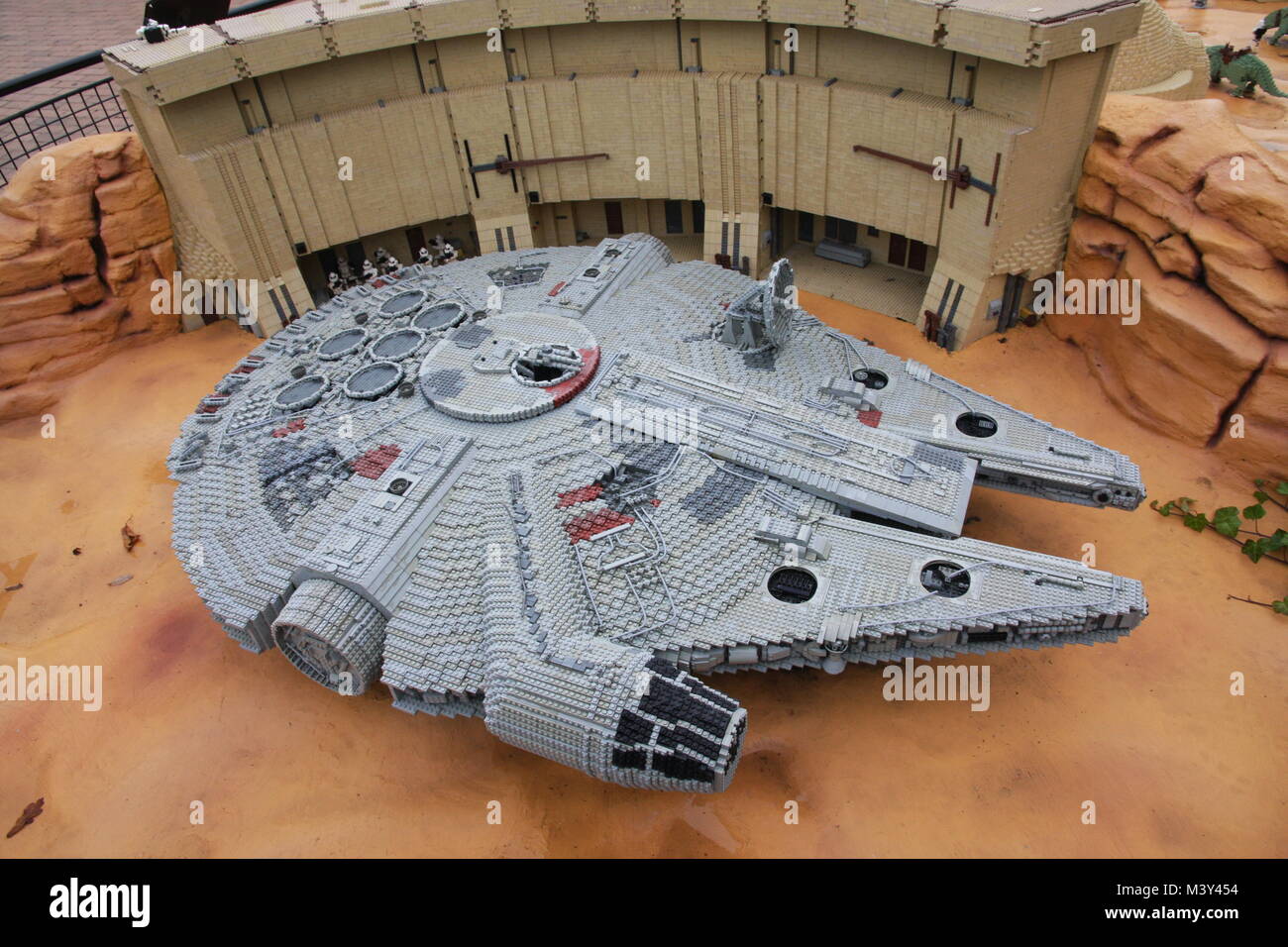 Lego Millennium Falcon a Legoland a Billund Foto Stock