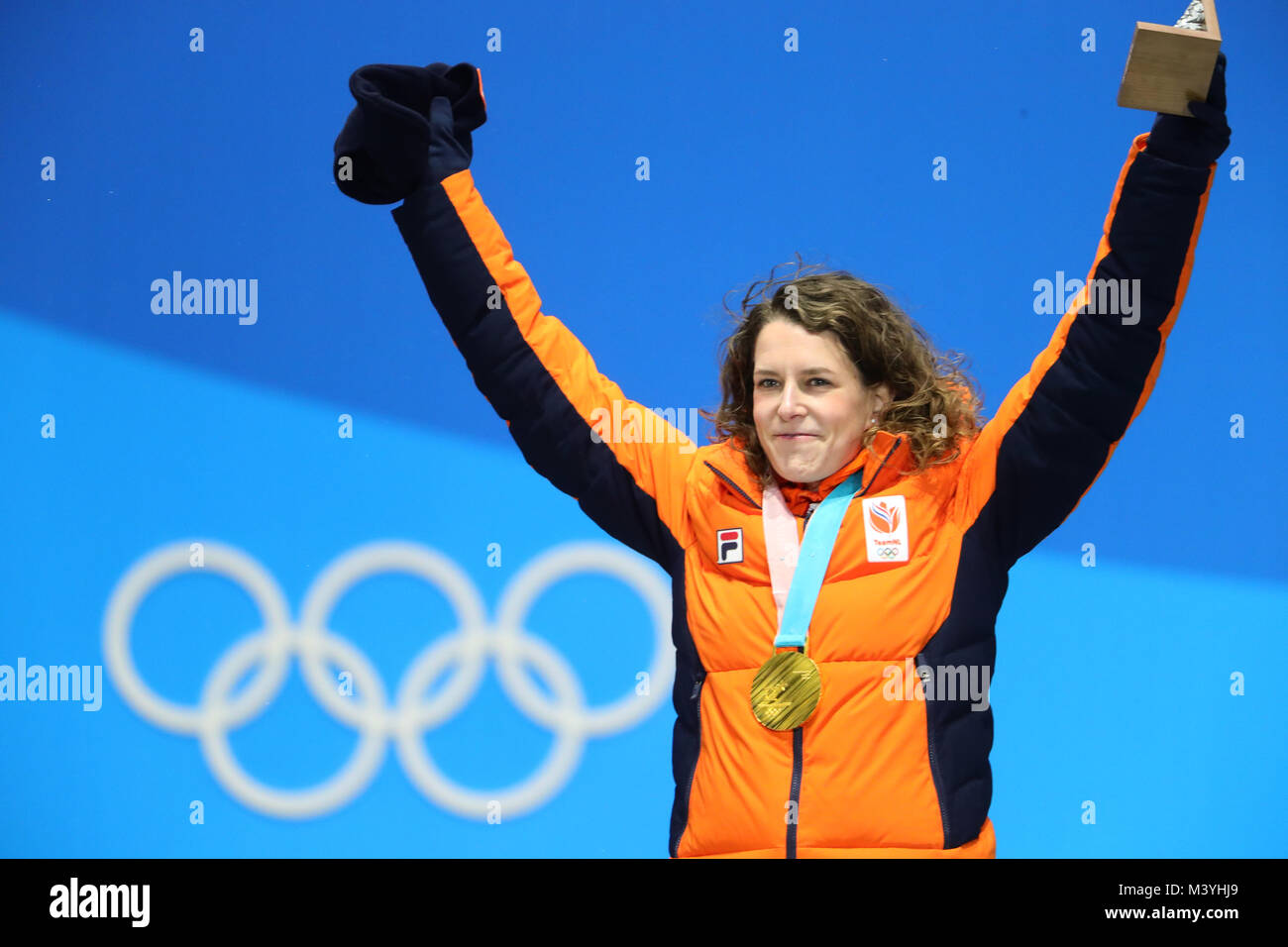 Velocità olandese Ireen skater Wuest celebra la medaglia d'oro alle Olimpiadi invernali di Pyeongchang, Corea del Sud, 13 febbraio 2018. Foto: Michael Kappeler/dpa Foto Stock