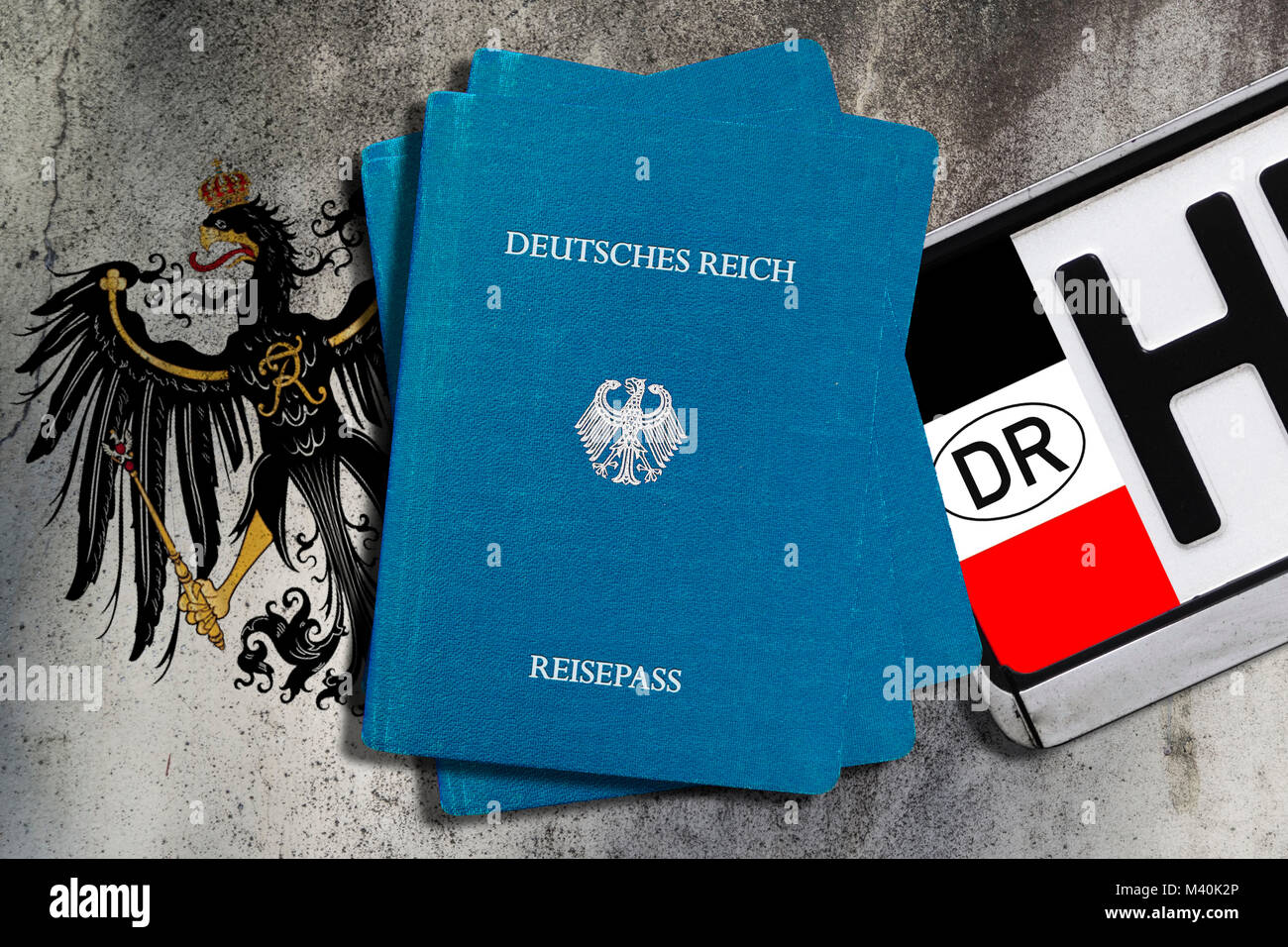 Reich cittadinanza passaporti, Imperial Eagle e Reich cittadinanza numero di targa, un'icona Foto, Reichsbürger-Pässe, Reichsadler und Reichsbürger-Nummern Foto Stock