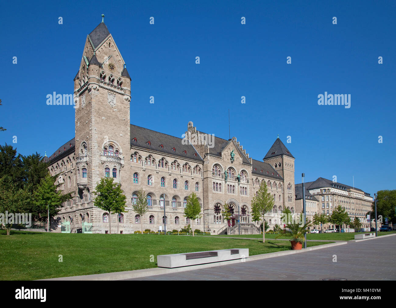 Ex prussia edificio governativo, oggi l'agenzia federale per la tecnologia di difesa, Riverside di Coblenz, Renania-Palatinato, Germania, Europa Foto Stock