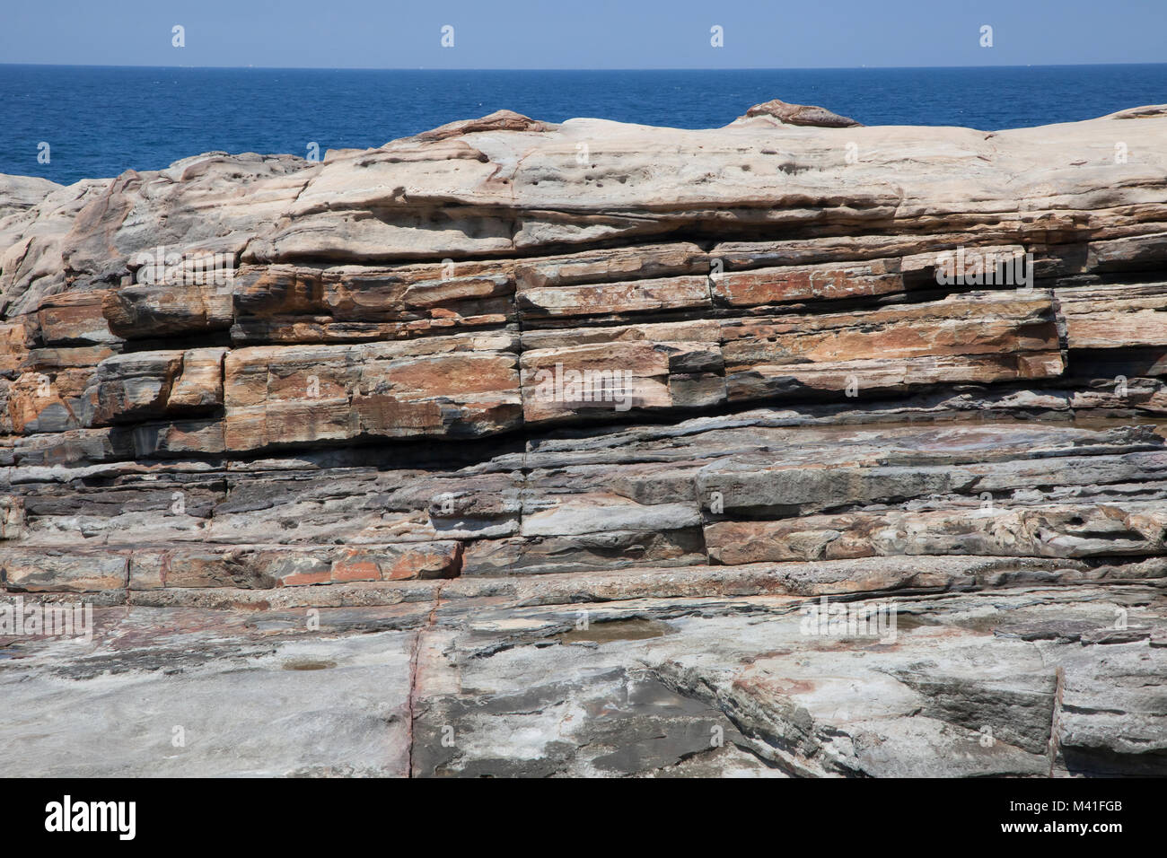 Costa di roccia erosa dalle onde,Wakayama,Giappone Foto Stock