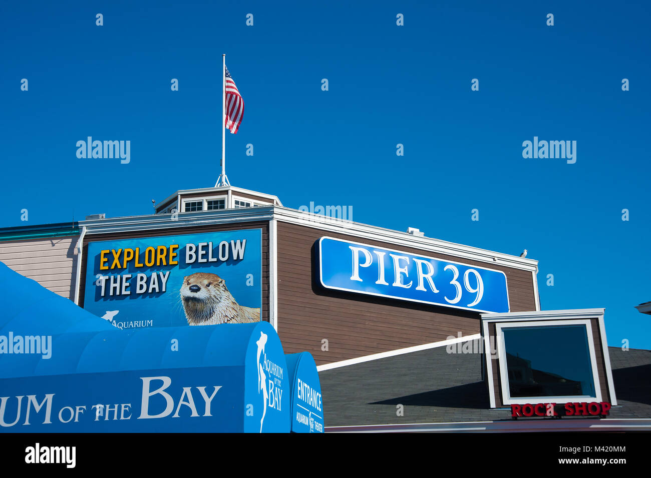 San Francisco, CA - Febbraio 03: Pier 39 è quella di San Francisco più popolari attrazioni turistiche Foto Stock