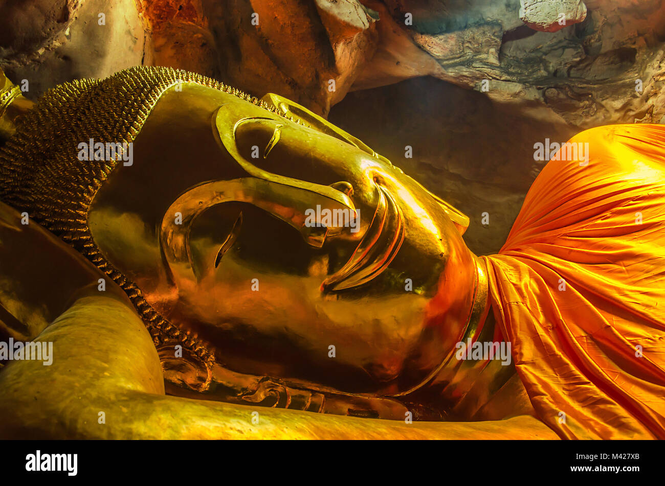 Bella sleeping Buddha Thailandia Foto Stock