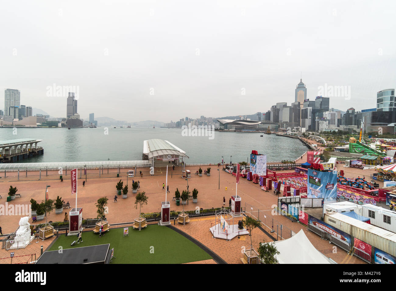 Hong Kong - 2 Febbraio 2018: Ingresso del grande europeo di Carnevale che si svolge sul lungomare centrale per il Natale e il nuovo anno cinese parti di Hong Foto Stock