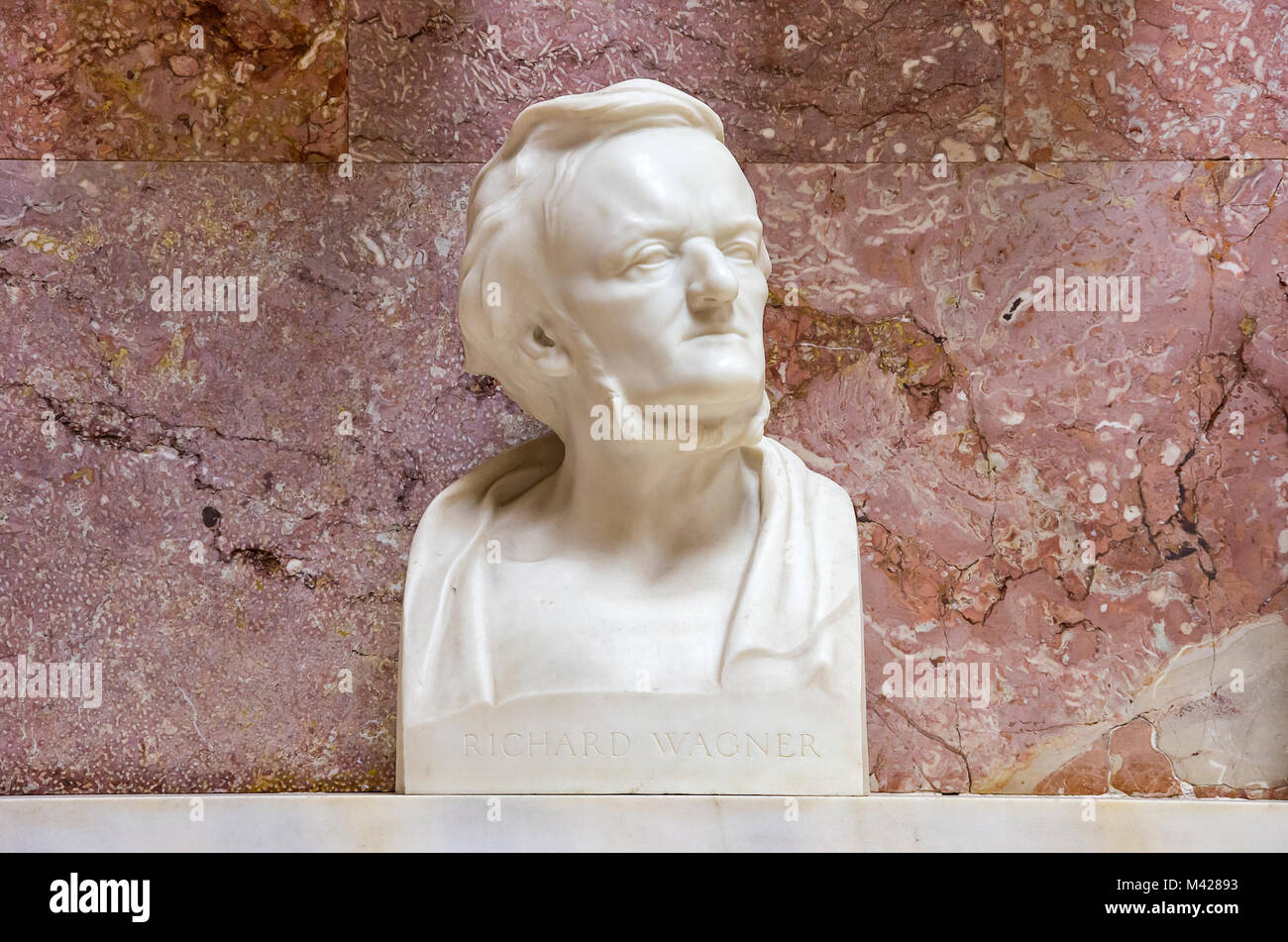 Busto del compositore tedesco Richard Wagner nel Walhalla Hall of Fame in Donaustauf vicino a Regensburg, Baviera, Germania. Foto Stock