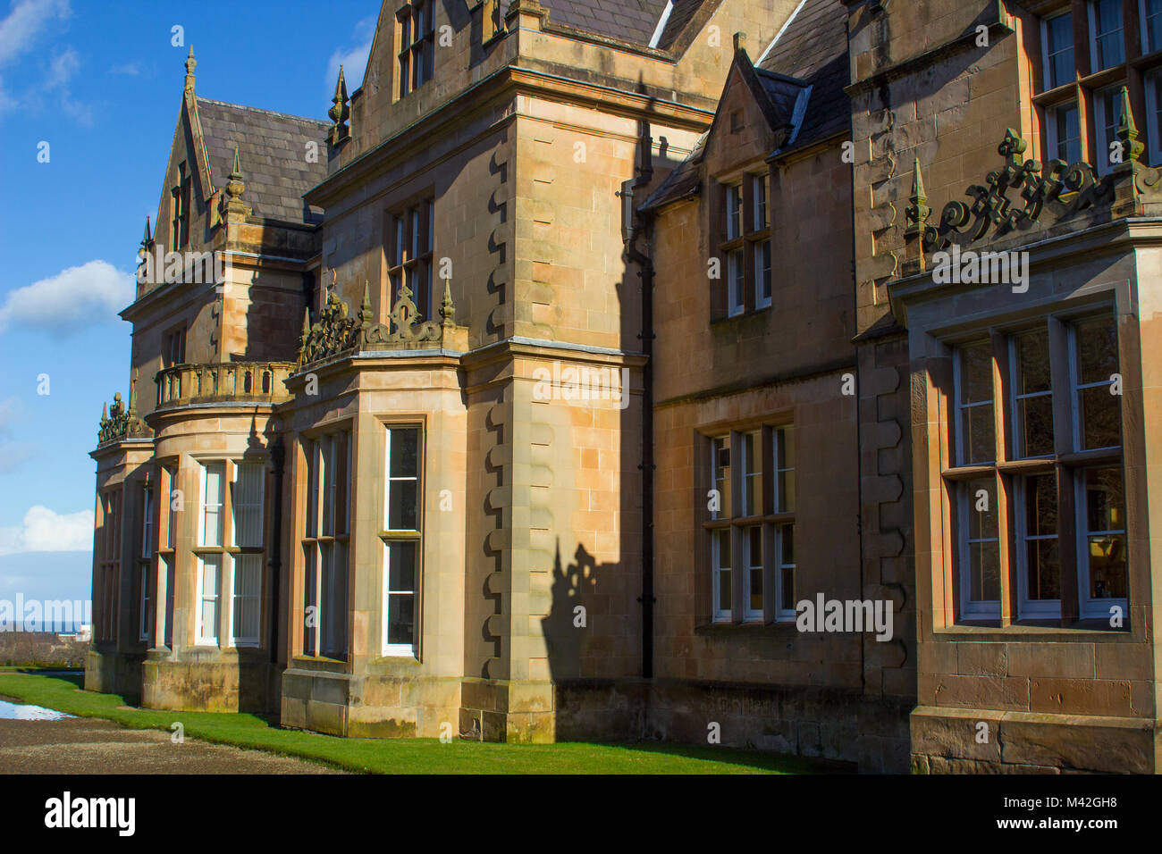 Una vista dettagliata di Bangor Town Hall e il centro civico nella contea di Down Irlanda del Nord che mostra la sua riccamente ornata caratteristiche di progettazione architettonica Foto Stock
