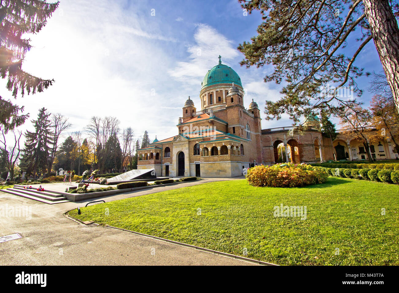 Zagabria cimitero mirogoj architettura monumentale Foto Stock