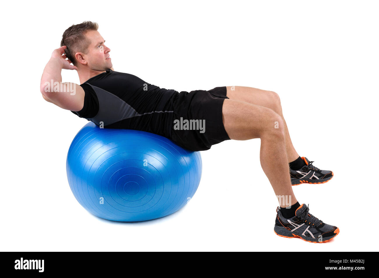 Addominali esercizi Fitball Foto stock - Alamy