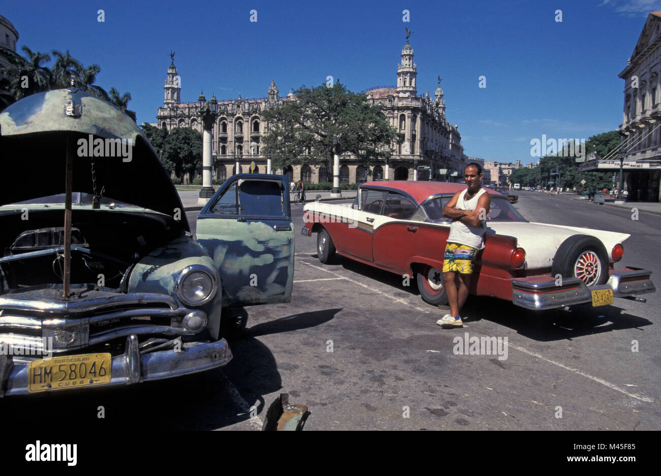 Cuba. Havanna. Vecchia auto americane. Foto Stock