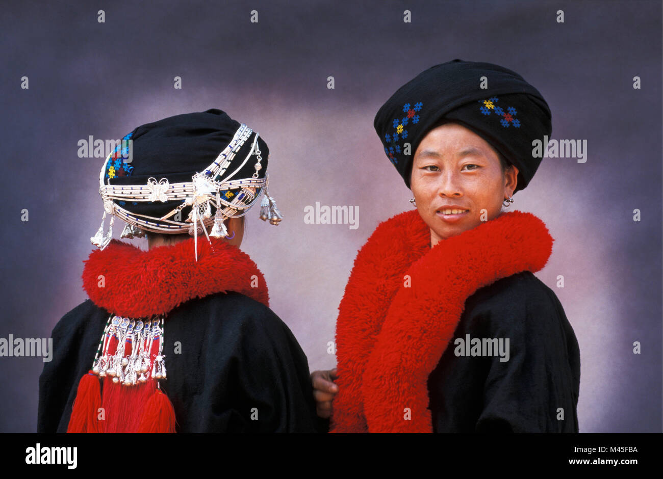 Laos. Luang Namtha (vicino a Muang cantare). Yao hill tribe (Mien tribù). Le donne. Ritratto. Foto Stock