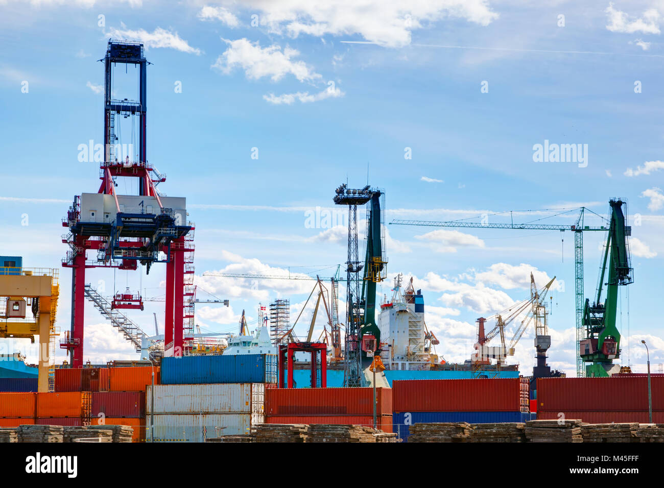 Cantiere navale. Nave in costruzione, riparazione. Industriale e dei trasporti. Foto Stock