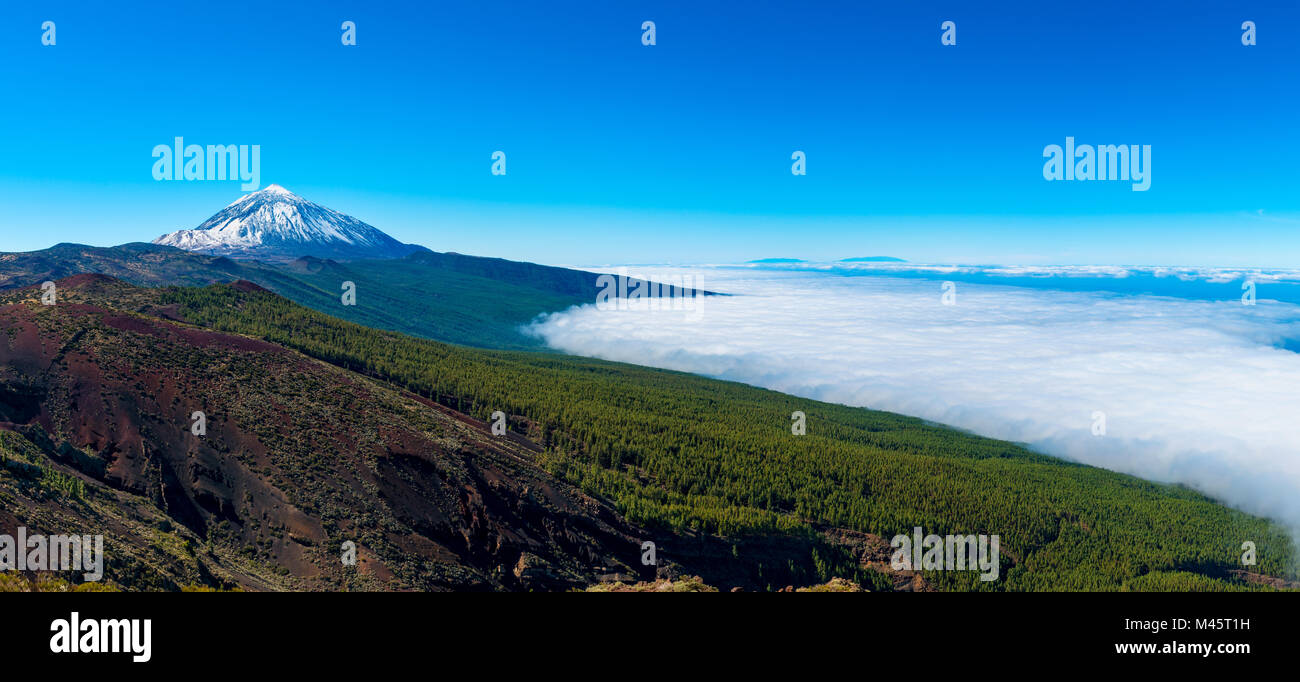 Vista panoramica su El Teide e Parco Nazionale in Tenerife, Isole Canarie, Spagna Foto Stock