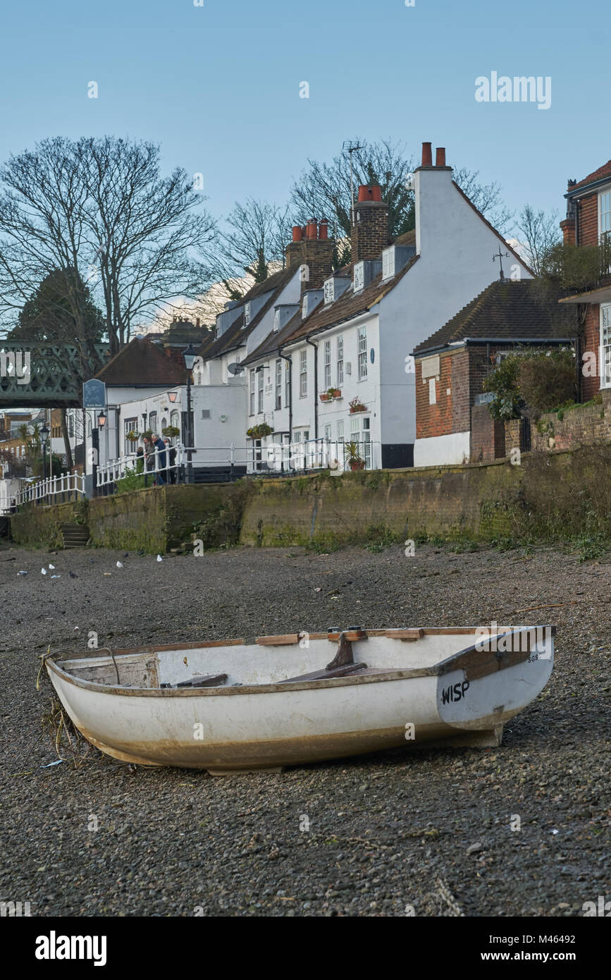 Il THAMES path in chiswick Londra Foto Stock